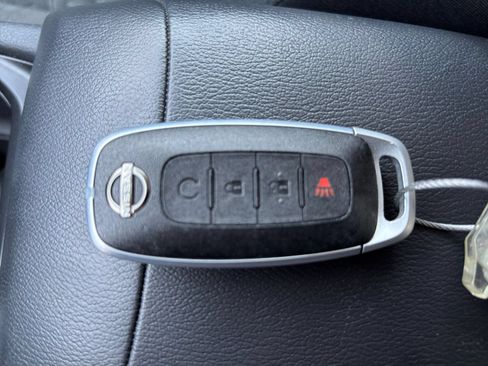 Used 2026 Nissan Kicks SV w/ Cold Weather Package FWD image 21
