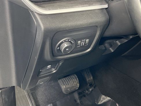 Used 2021 Jeep Grand Cherokee L Limited image 10