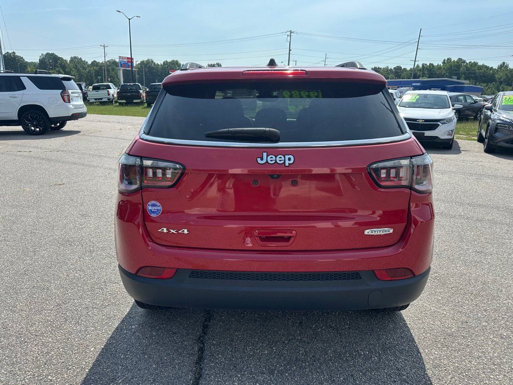 Used 2024 Jeep Compass Latitude AWD/4WD image 4