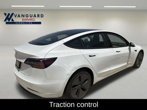 Used 2020 Tesla Model 3 Standard Range Plus RWD image 3