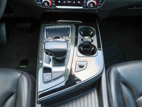 Used 2018 Audi Q7 3.0T Prestige w/ Prestige Package image 45