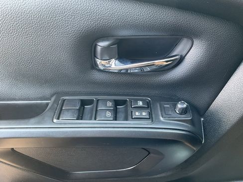 Used 2024 Nissan Titan PRO-4X w/ Off Road Protection Package image 11