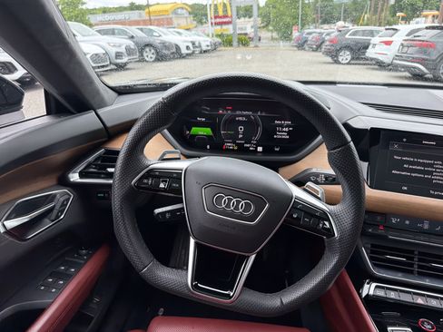 Certified 2024 Audi e-tron GT Prestige w/ Prestige Package AWD/4WD image 8