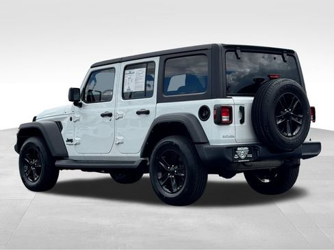 Used 2021 Jeep Wrangler Unlimited Sport AWD/4WD image 5