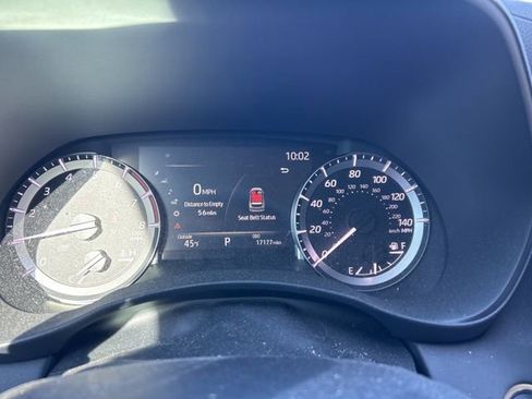 Certified 2023 Toyota Highlander LE image 12