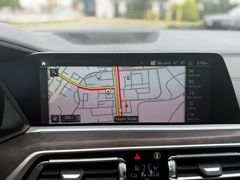 Used 2022 BMW X7 xDrive40i w/ Premium Package AWD/4WD image 19