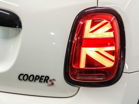 Certified 2023 MINI Cooper S image 7