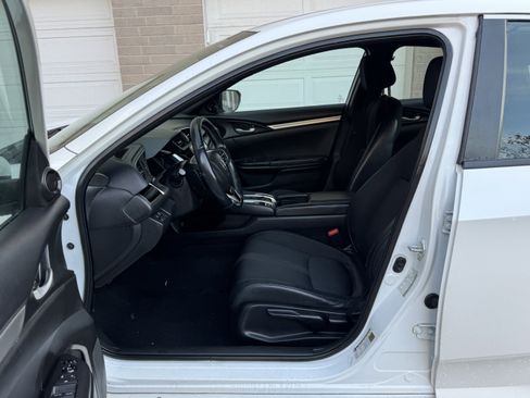 Used 2021 Honda Civic Sport image 12