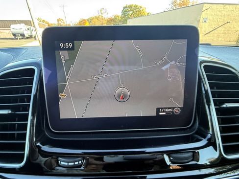 Used 2019 Mercedes-Benz GLS 450 4MATIC image 28