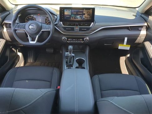 New 2025 Nissan Altima 2.5 SV w/ SV Special Edition Package image 13