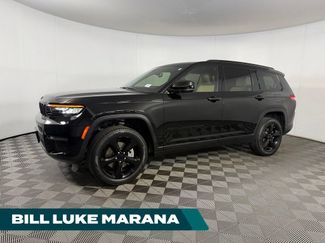Used 2024 Jeep Grand Cherokee L Limited w/ Black Appearance Package AWD/4WD video 1