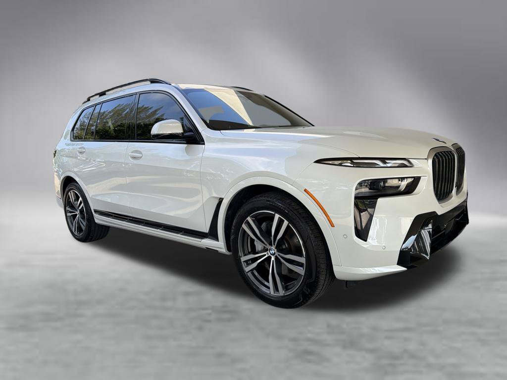 Used 2026 BMW X7 xDrive40i w/ Executive Package AWD/4WD image 2