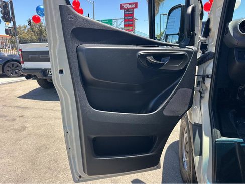 Used 2023 Mercedes-Benz Sprinter 2500 image 15