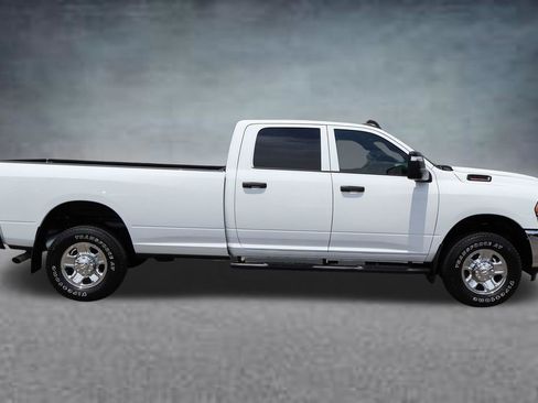 Used 2023 RAM 2500 Tradesman AWD/4WD image 2
