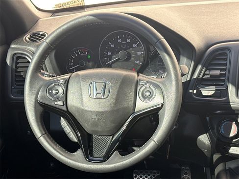 Certified 2022 Honda HR-V Sport image 15