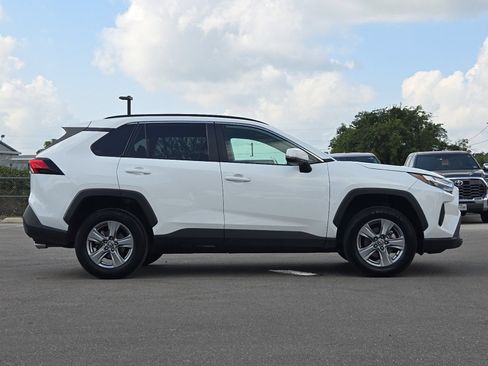 Used 2025 Toyota RAV4 XLE FWD image 6