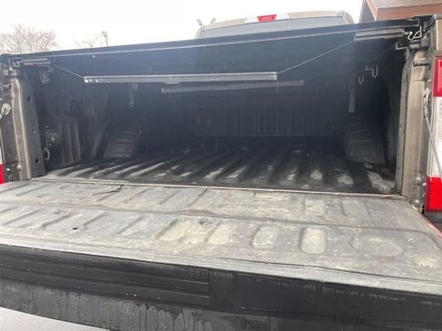 Used 2017 Ford F250 XLT w/ XLT Premium Package image 24