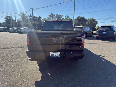 Used 2023 Nissan Frontier S w/ Technology Package RWD image 7