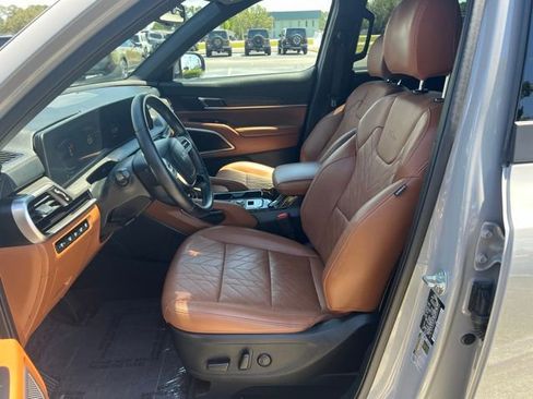 Used 2024 Kia Telluride EX X-Line AWD/4WD image 7