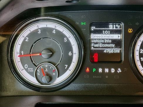 Used 2024 RAM 1500 Classic SLT image 14