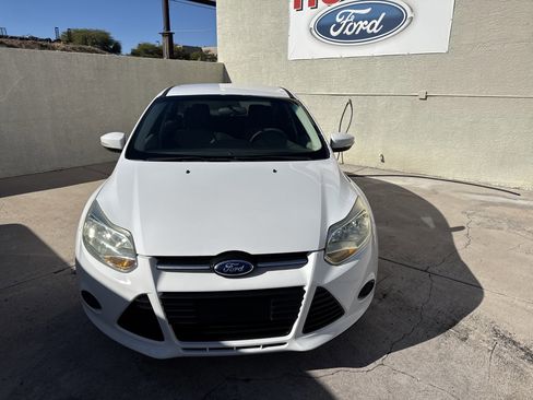 Used 2013 Ford Focus SE image 2