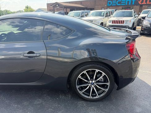 Used 2018 Subaru BRZ Limited w/ Popular Package #3 RWD image 38