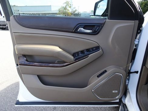 Used 2016 GMC Yukon SLT w/ Open Road Package image 12