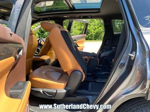 Used 2021 Toyota Highlander Platinum AWD/4WD image 41