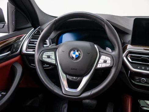 Certified 2025 BMW X4 xDrive30i AWD/4WD image 11