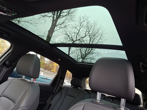 Used 2025 Audi Q7 2.0T Premium w/ Convenience Package image 12