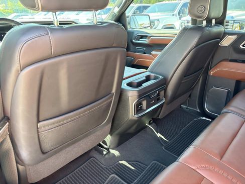 Used 2024 GMC Sierra 1500 Denali Ultimate AWD/4WD image 31