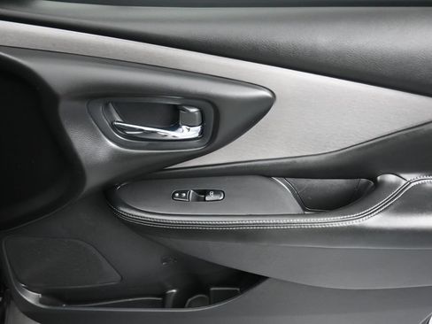 Used 2022 Nissan Murano SV FWD image 36