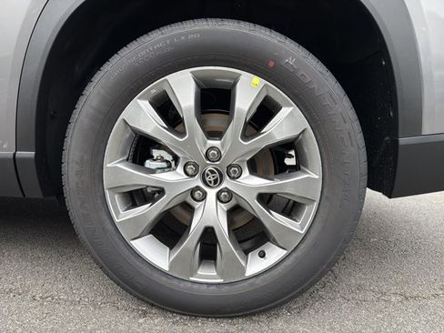 New 2026 Toyota Grand Highlander Limited image 9