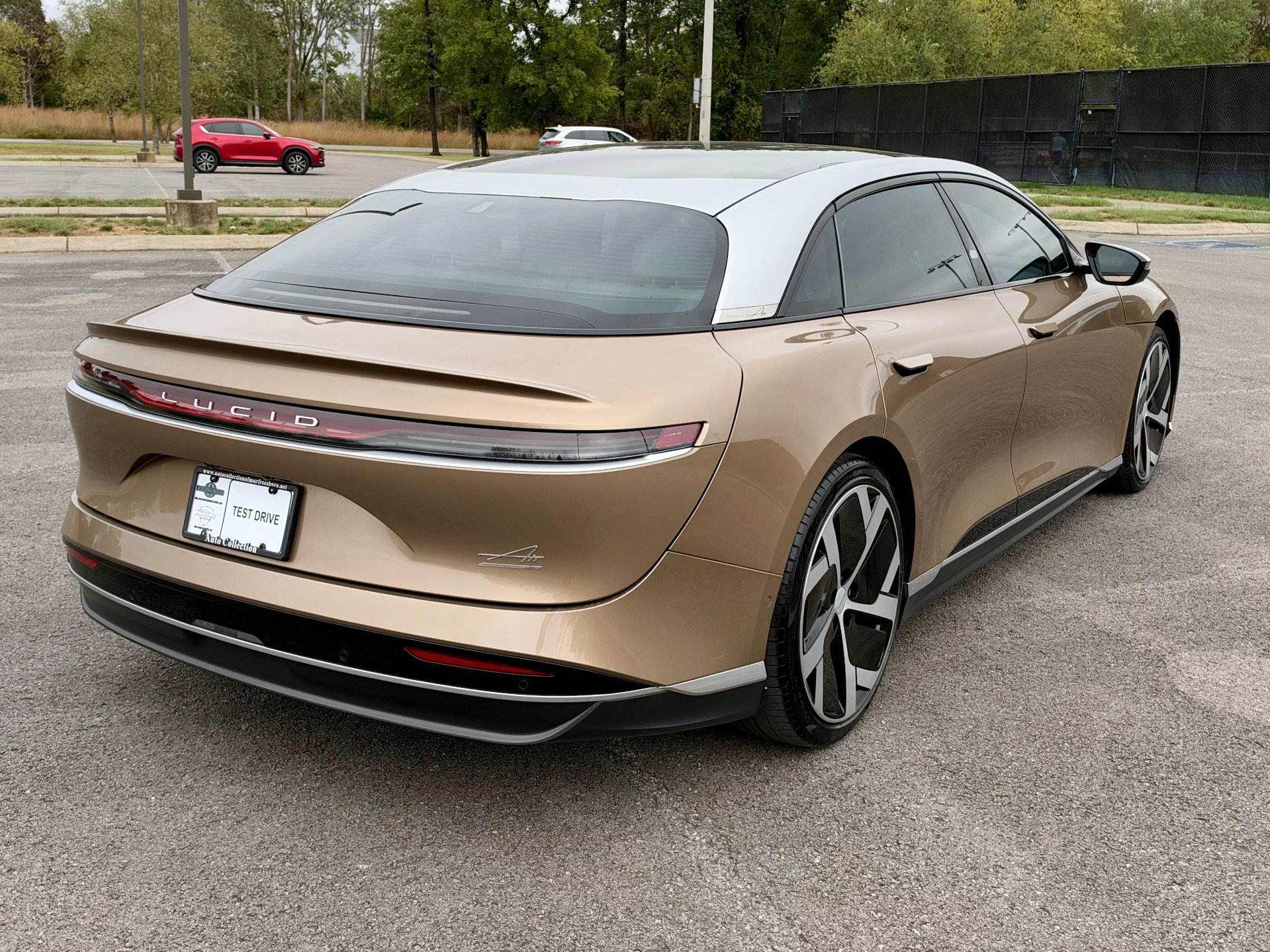 Used 2022 Lucid Air Dream Edition AWD/4WD image 3
