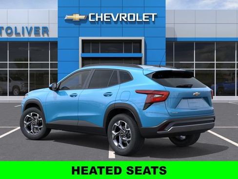 New 2026 Chevrolet Trax LT w/ Driver Confidence Package FWD image 3