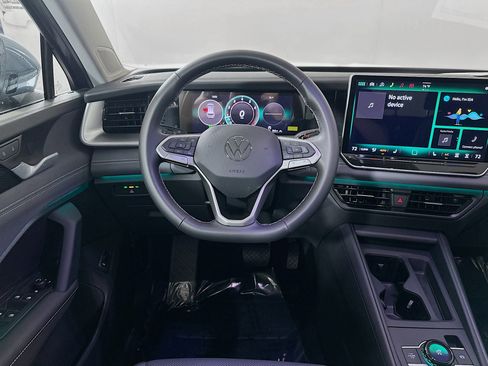 New 2026 Volkswagen Tiguan SE AWD/4WD image 21