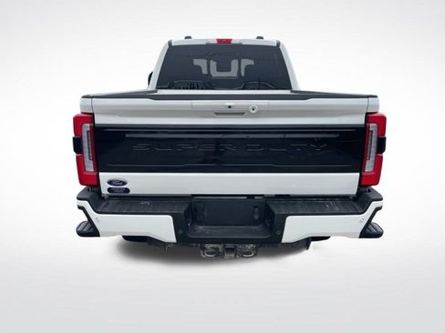 Used 2025 Ford F350 Platinum AWD/4WD image 4