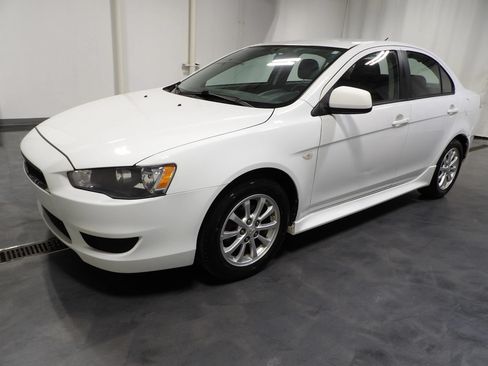 Used 2013 Mitsubishi Lancer ES FWD image 3
