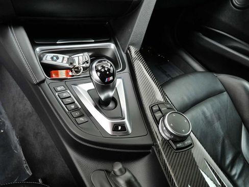 Used 2016 BMW M3 image 23