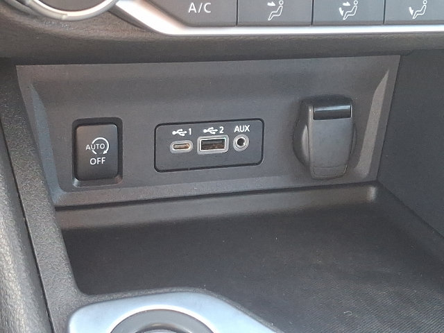 Used 2025 Nissan Sentra SV FWD image 15