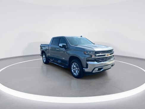 Used 2019 Chevrolet Silverado 1500 LTZ w/ LTZ Plus Package AWD/4WD image 2