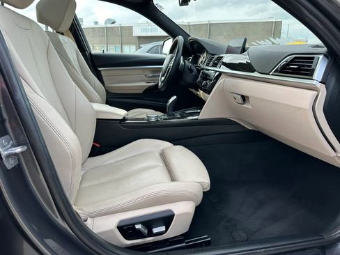 Used 2017 BMW 330i xDrive Wagon AWD/4WD image 22