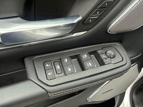 New 2026 RAM 1500 Laramie w/ Night Edition AWD/4WD image 19