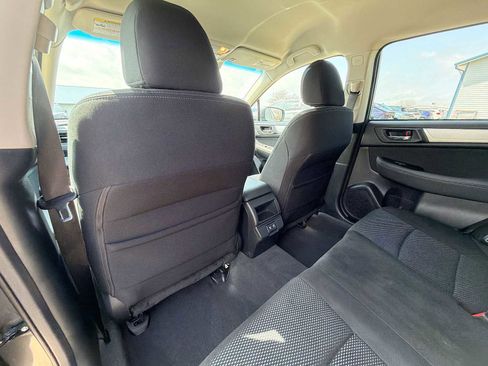Used 2019 Subaru Outback 2.5i Premium image 15