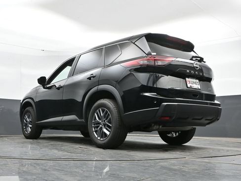Used 2024 Nissan Rogue S AWD/4WD image 44