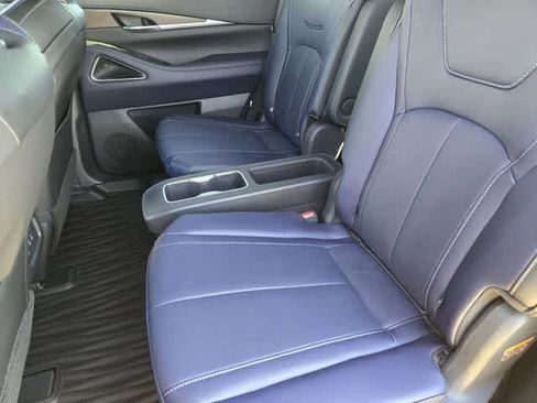 New 2026 INFINITI QX60 Sport image 13