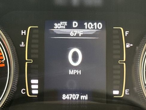 Used 2019 Jeep Cherokee Latitude Plus w/ Comfort/Convenience Group image 20