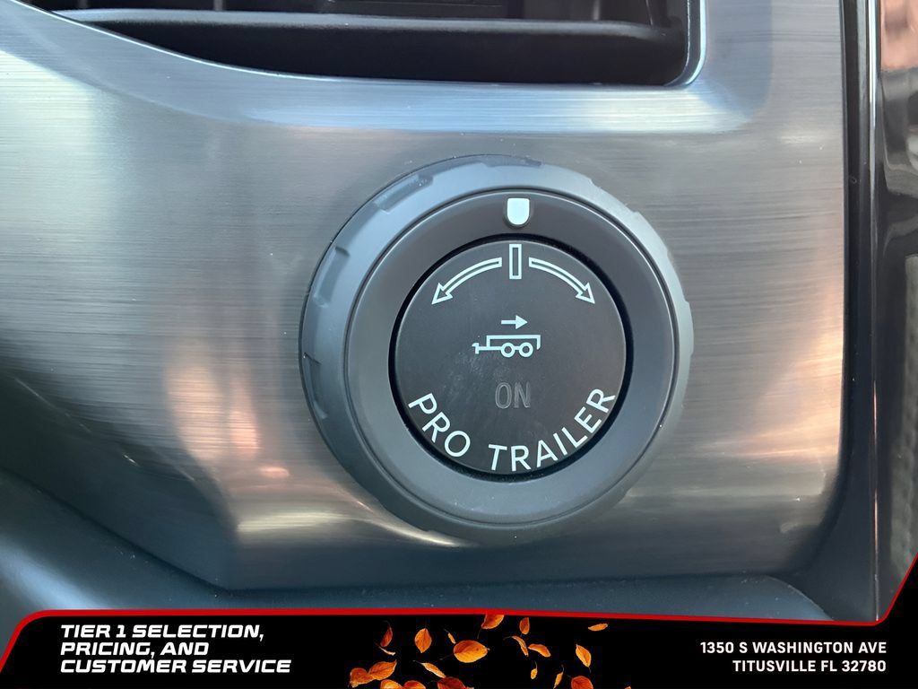 Used 2023 Ford F150 Lightning Platinum AWD/4WD image 30