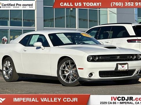 Certified 2022 Dodge Challenger GT image 1