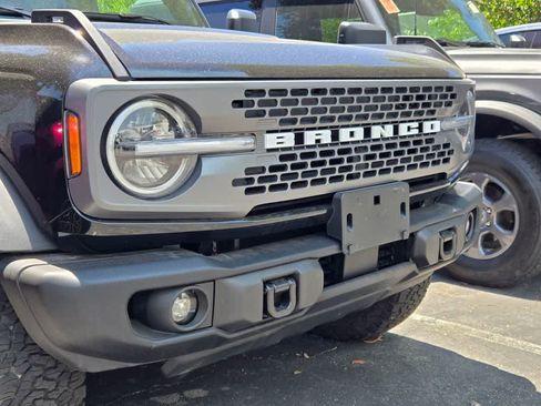 Used 2025 Ford Bronco Badlands AWD/4WD image 3